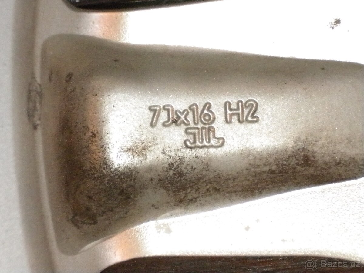 Prodám disky na Renault - 6