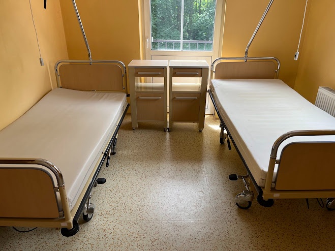 Polohovací postel - 6