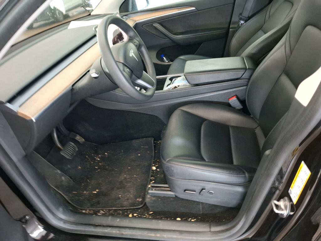 Tesla Model Y RWD - 1857 - 6