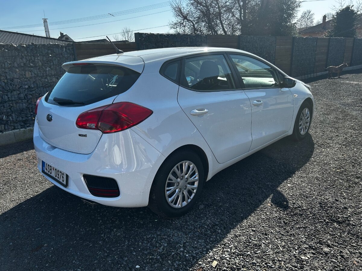 Kia Ceed 1.4 CRDi - 6