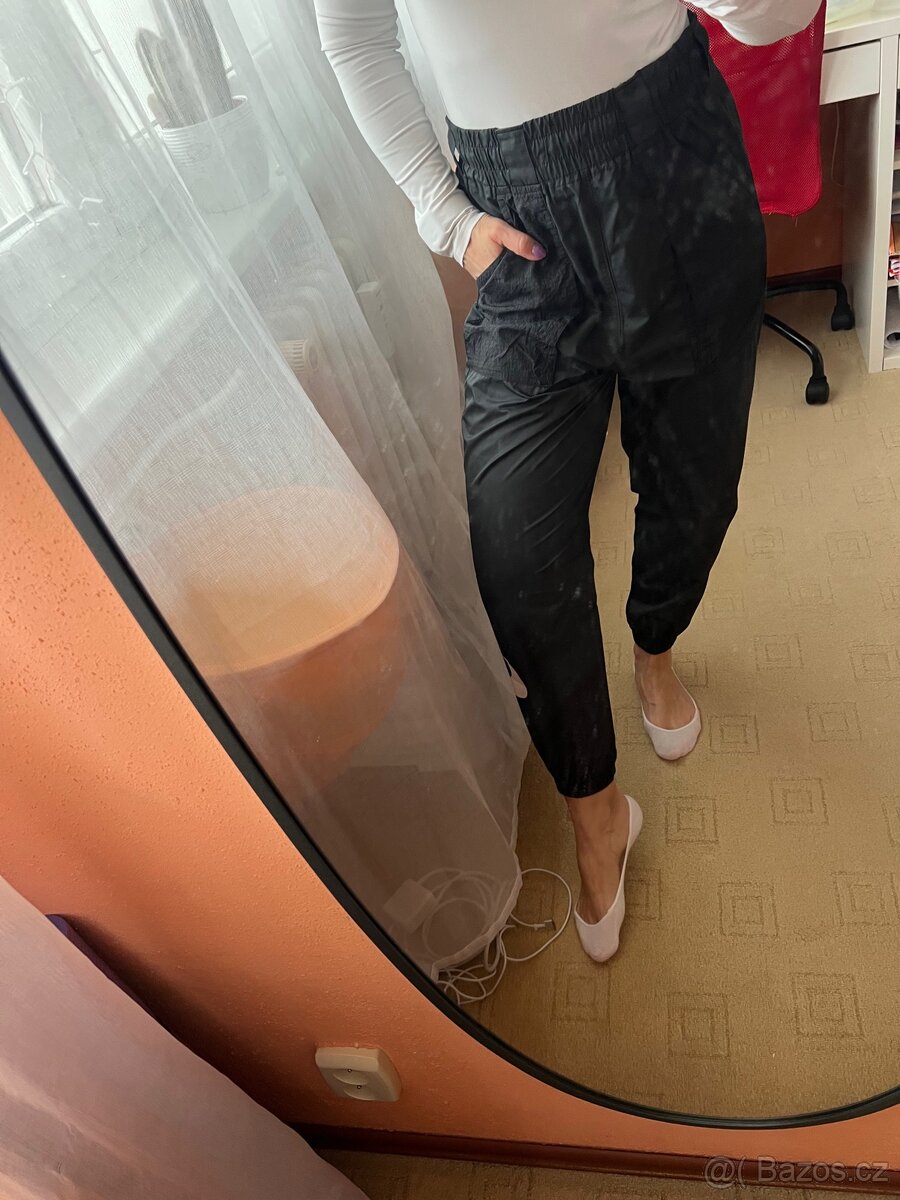 NIKE DÁMSKÉ TEPLÁKY VEL.S - 6