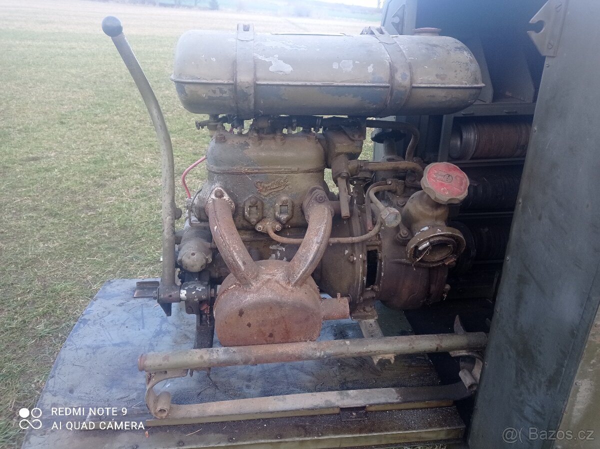 Historická hasičská stříkačka Stratílek - 6