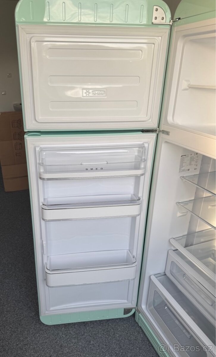 SMEG FAB30 chladnička - levé panty - super stav lednice - 6