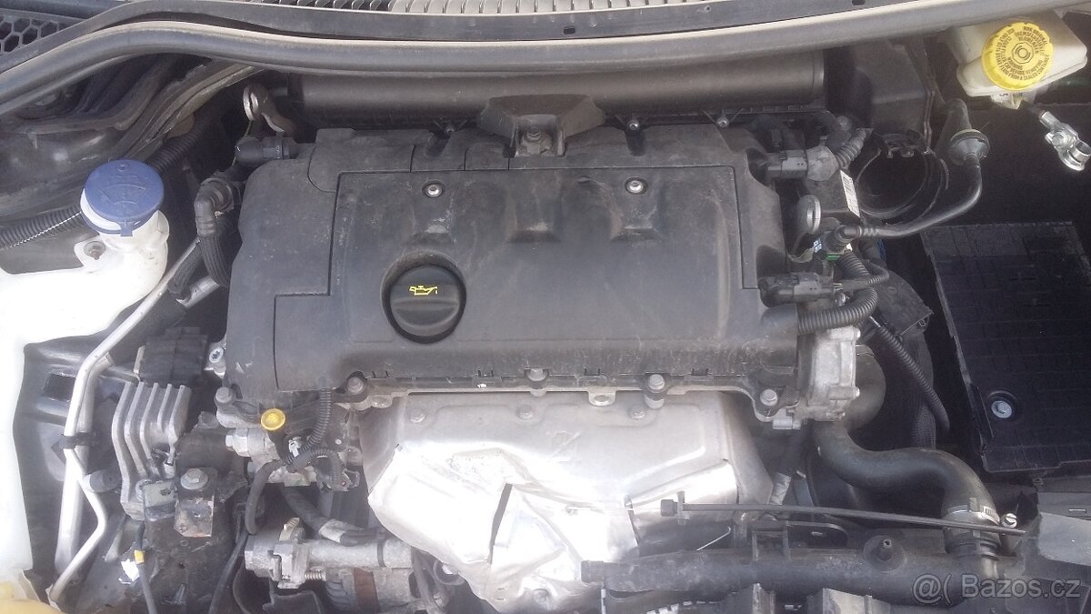 peugeot 207sw 1.4vvti 70kw rv2011 - 6