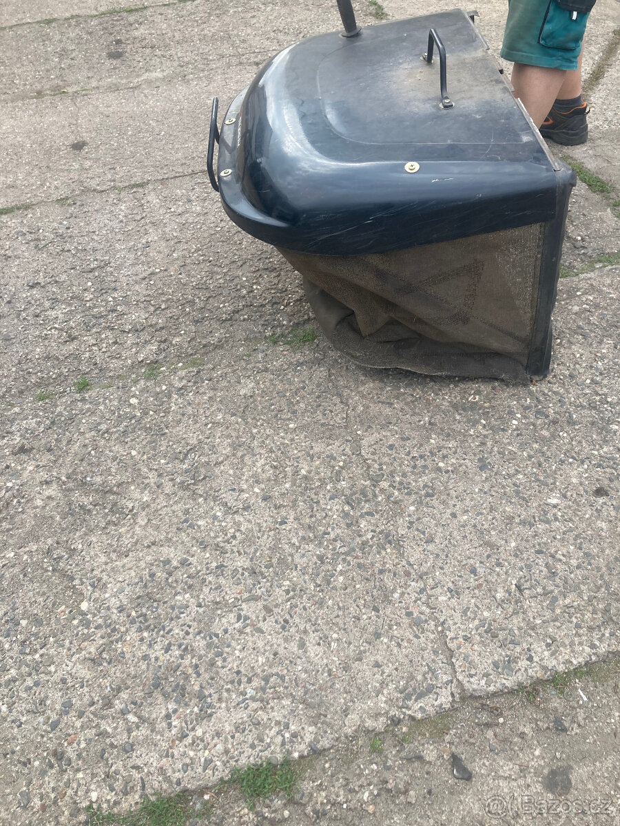 Prodám zahradní traktor,značky Murray - 6