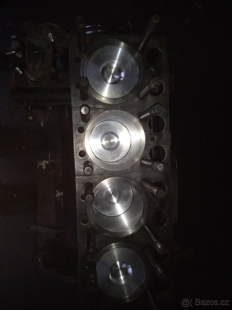 Prodám motor Zetor 6901 po Go - 6