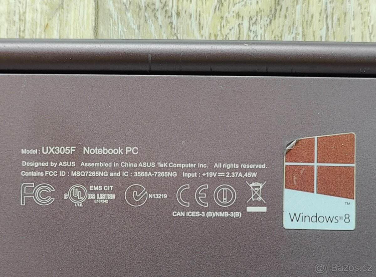Asus UX305F, na náhradní díly - 6