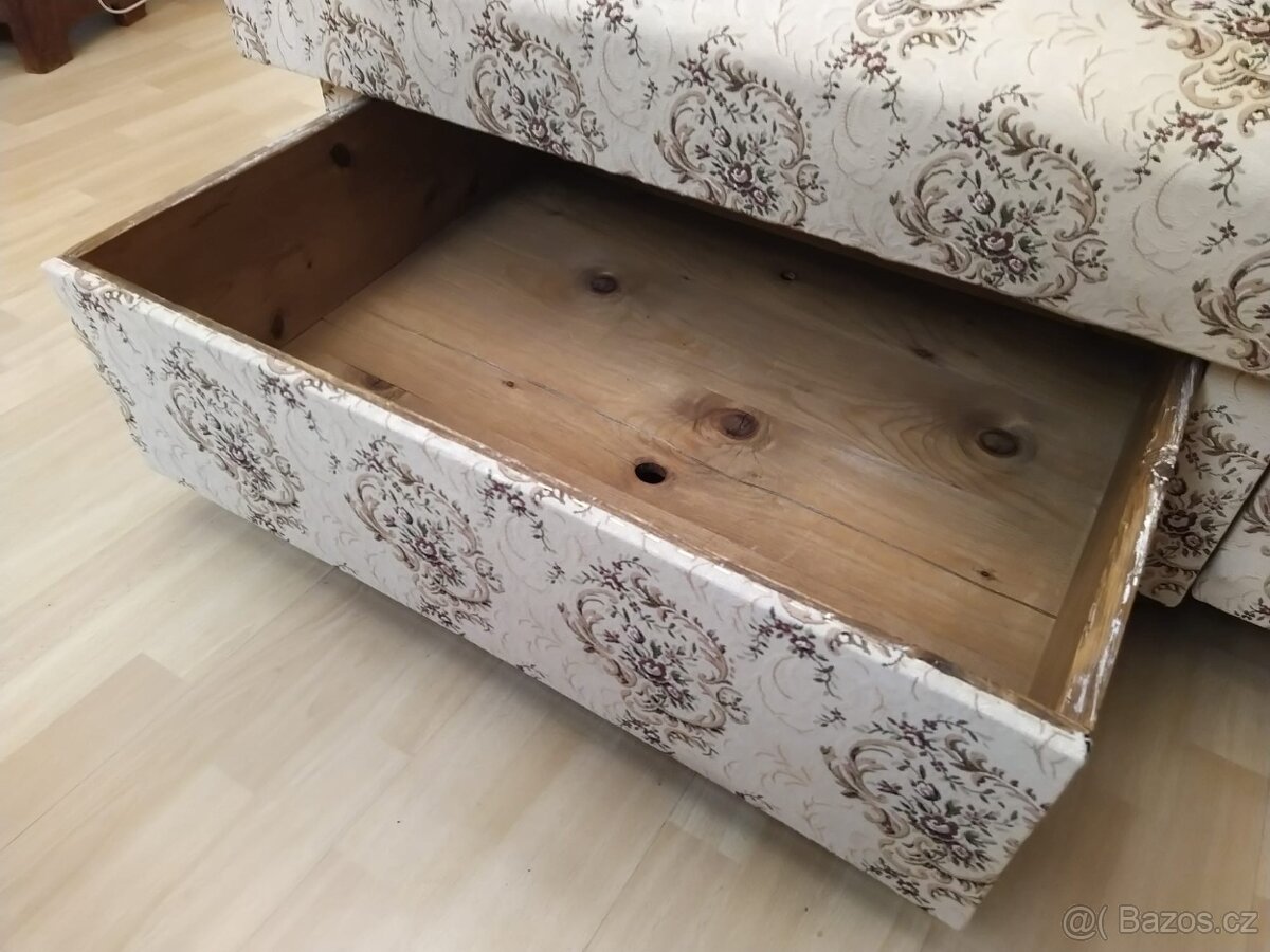 Válenda/pohovka a dvě křesílka - 6