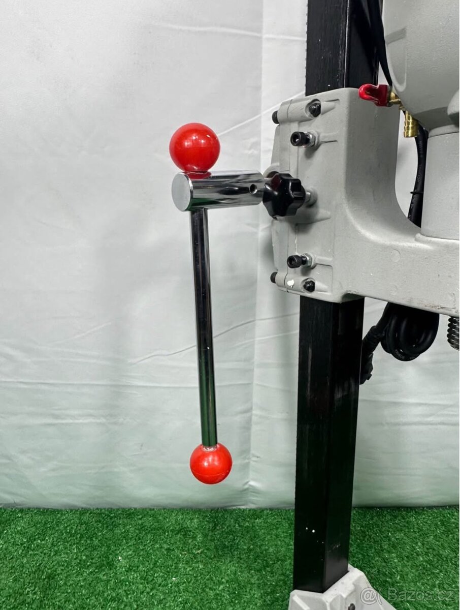 Elektrická jádrová vrtačka do betonu se stojanem - 6