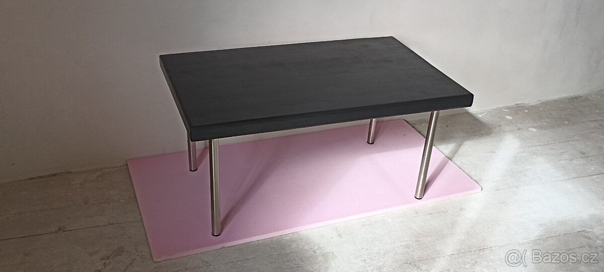 Konferenční stolek masív. - 6