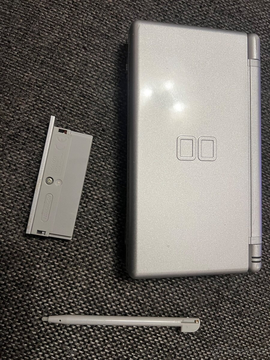 Nintendo ds lite a 9her - 6