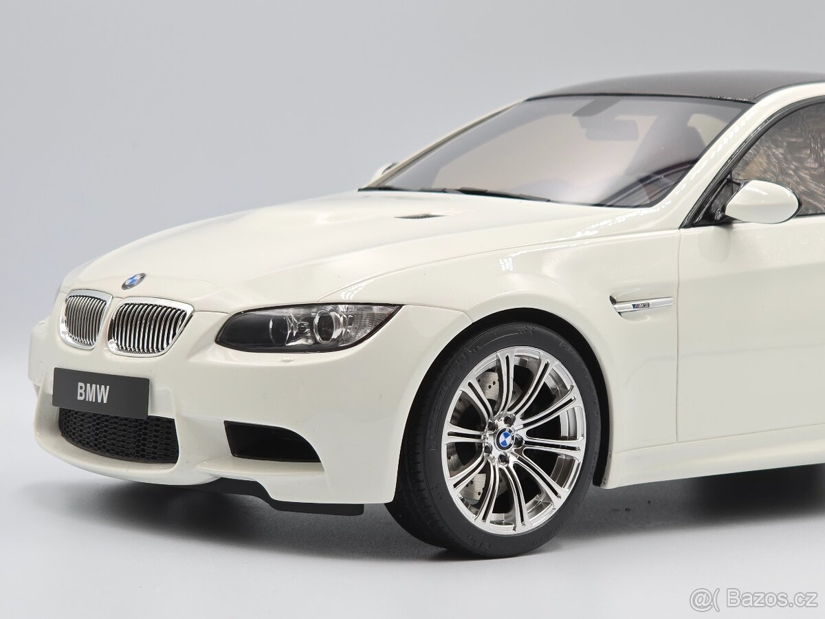 BMW M3 E92 1:12 OttoMobile - 6