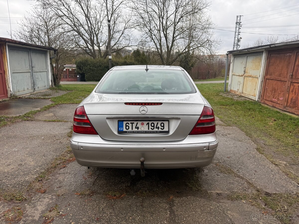 Mercedes Benz W211 270CDi - 6