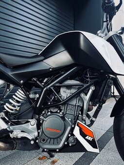 KTM DUKE 200 2014 A2 ZĽAVA - 6