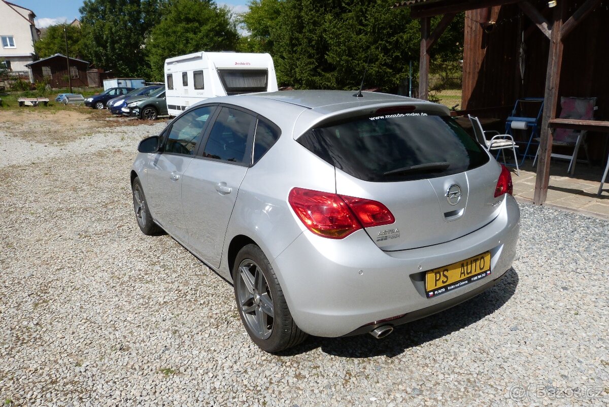 Opel Astra 1.4i Turbo 103 kw - 6