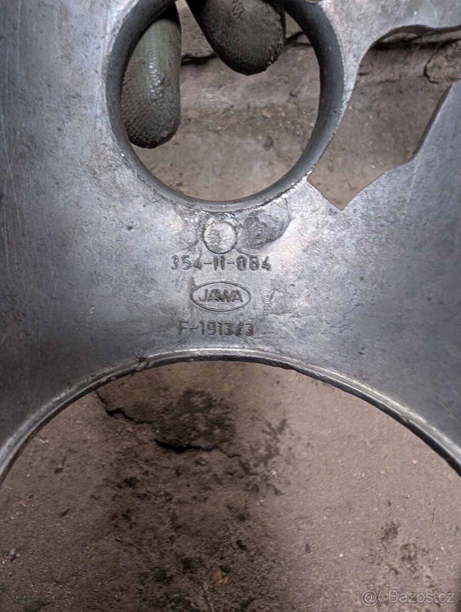 Kryt karburátoru jawa - 6