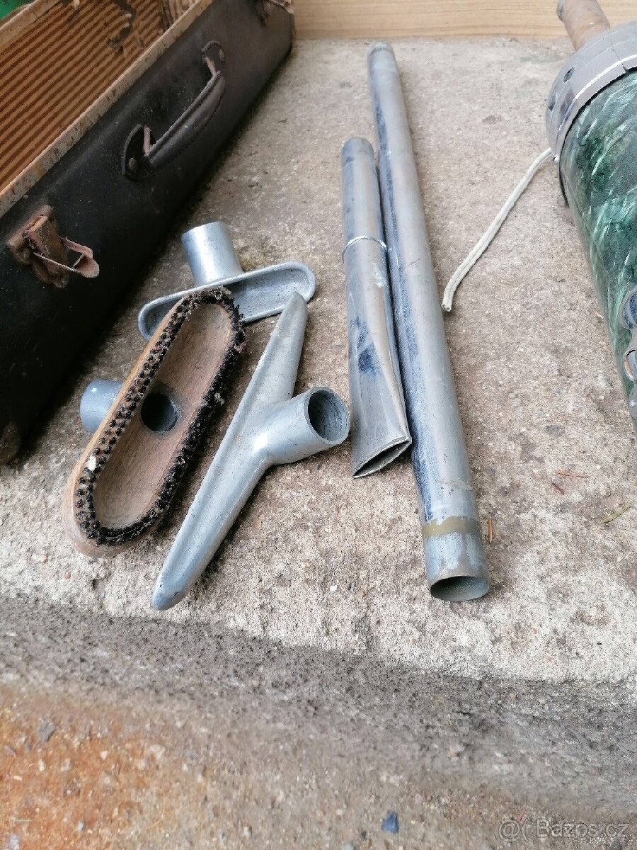 Starý Lux, Vysavač, lux. - 6