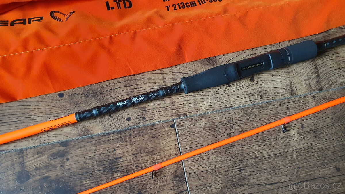 Vláčecí prut Savage Gear Orange LTD Medium Game - 6