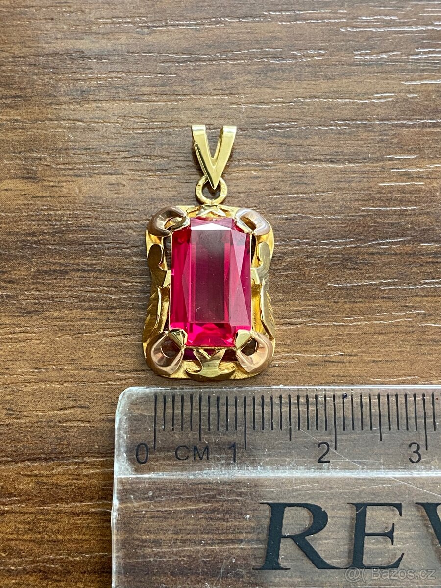 Zlatý přívěsek - 6