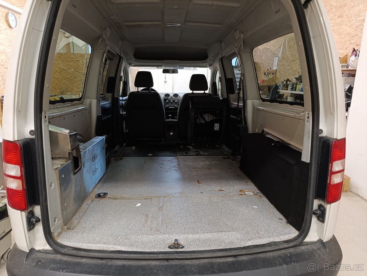 volkswagen Caddy Maxi 4x4 - 6