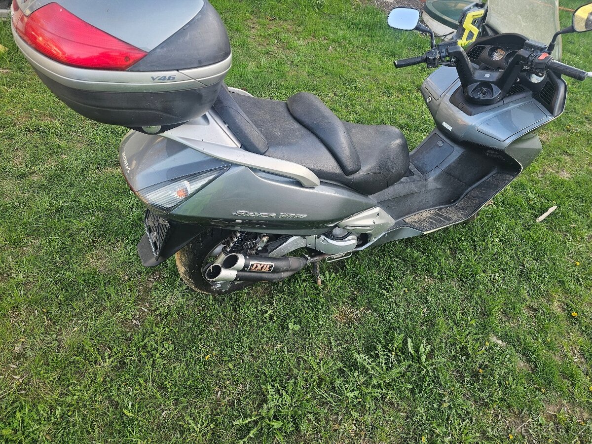 Honda Silverwing 600 - 6
