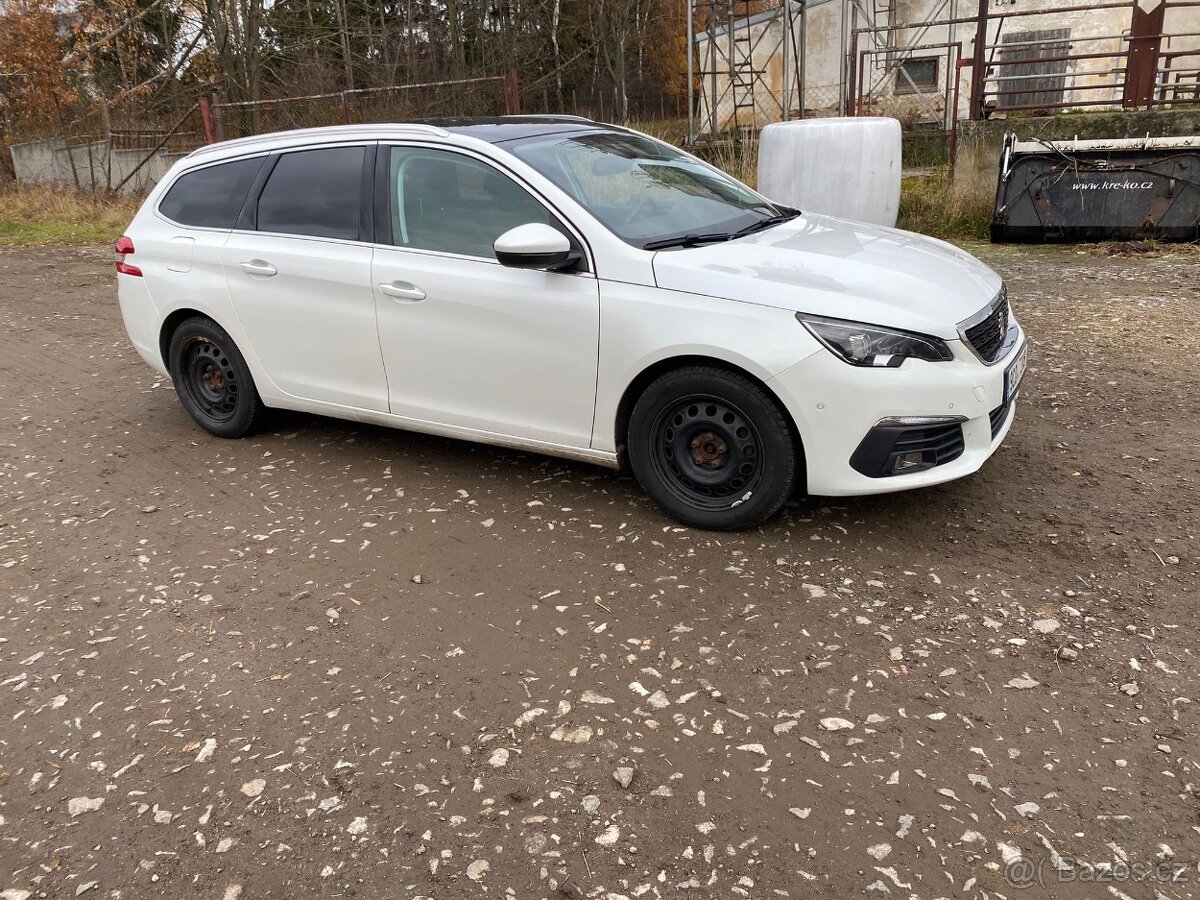 Peugeot 308 - 6