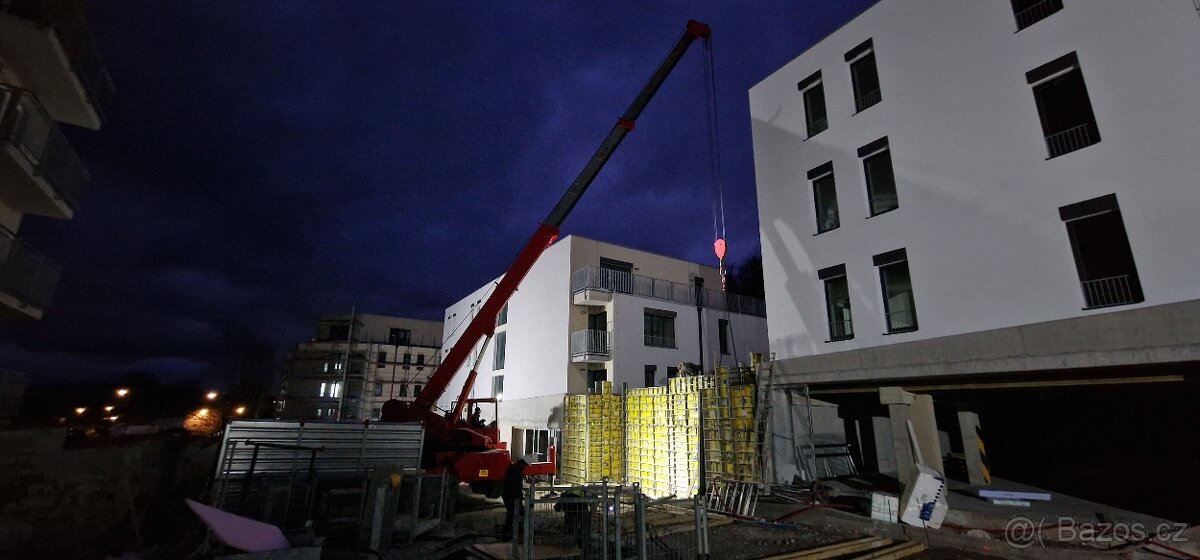 Jeřáb Tatra AD28 - 6