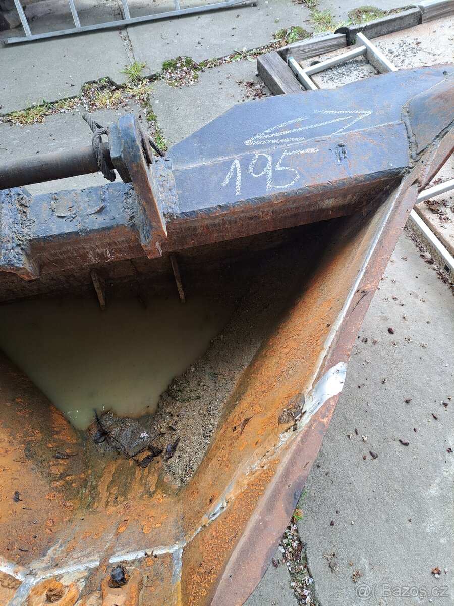 Příkopová lžíce na bagr - 6