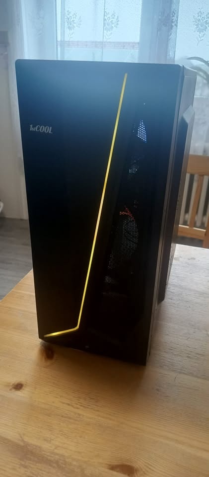 Herní / stolní / kancelářský PC - 6