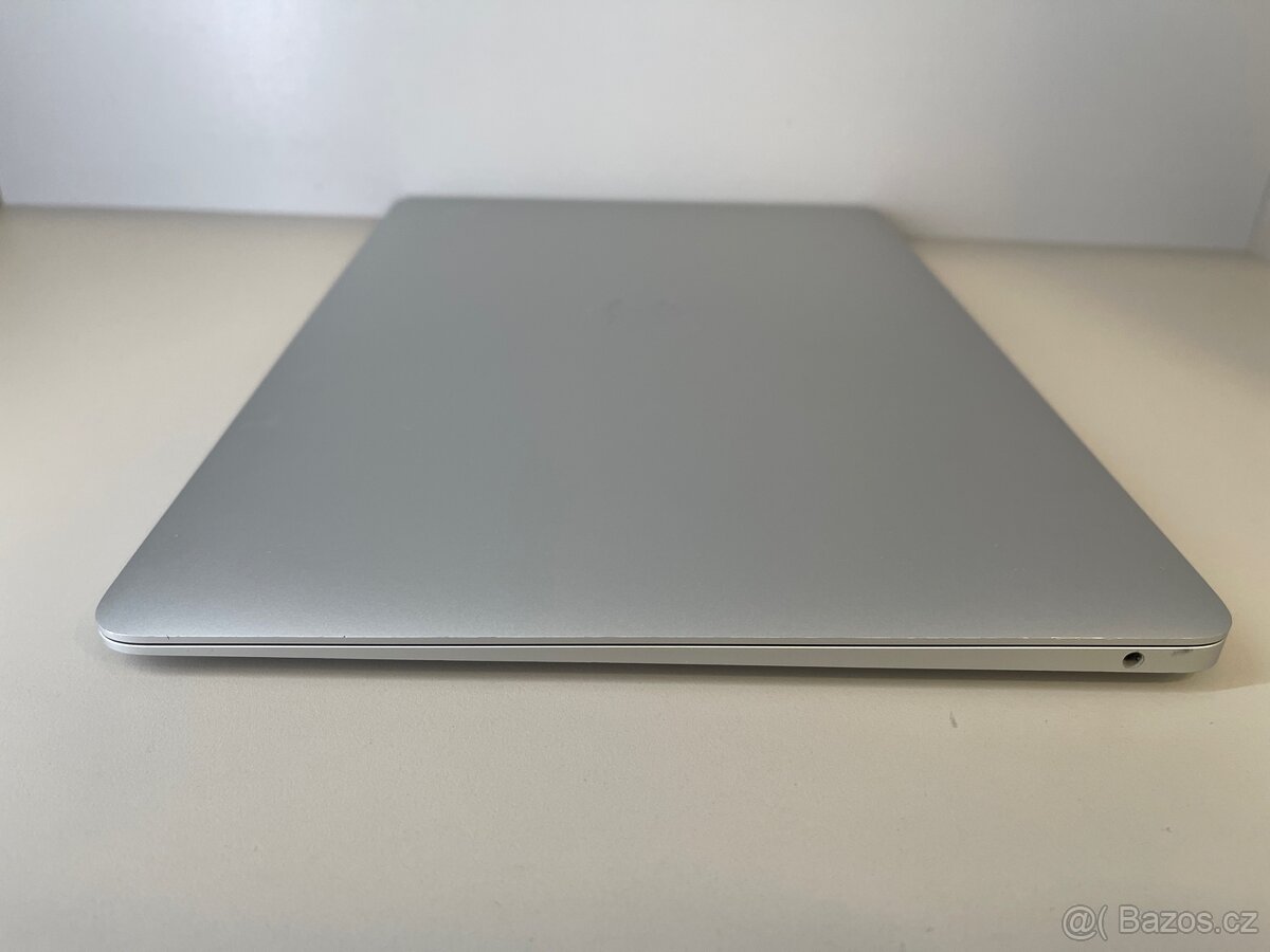 MacBook Air - 6