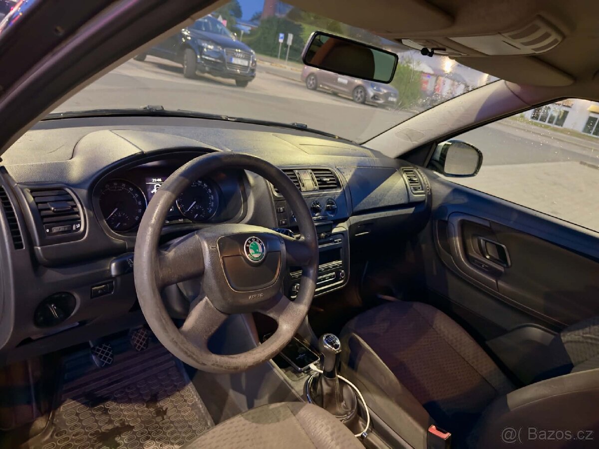 Škoda Fabia 2 - 6