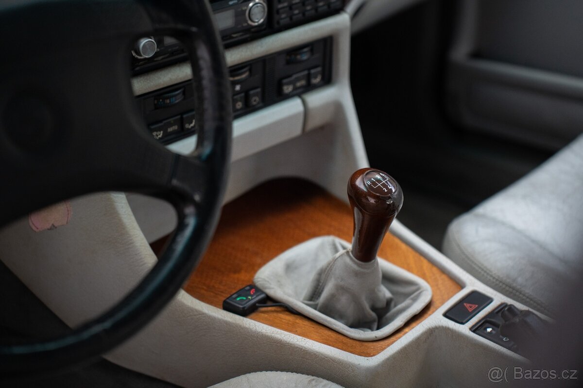 BMW E32 735i - 6