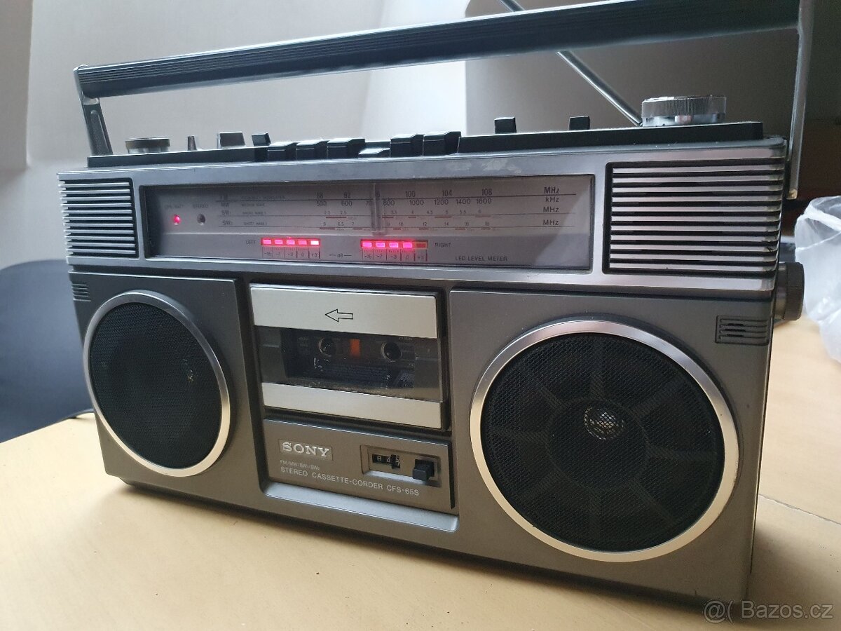 SONY CFS-65S Stereo Radio Cassette Boombox (1980) - 6