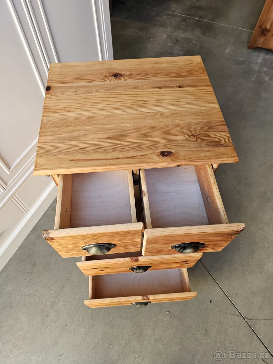 CELODŘEVĚNÁ KOMODA - 6