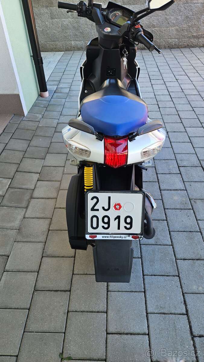 Aprillia - 6