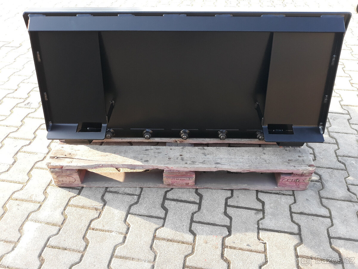 Vidle na balíky (hnůj) na smykový nakladač Bobcat - 6