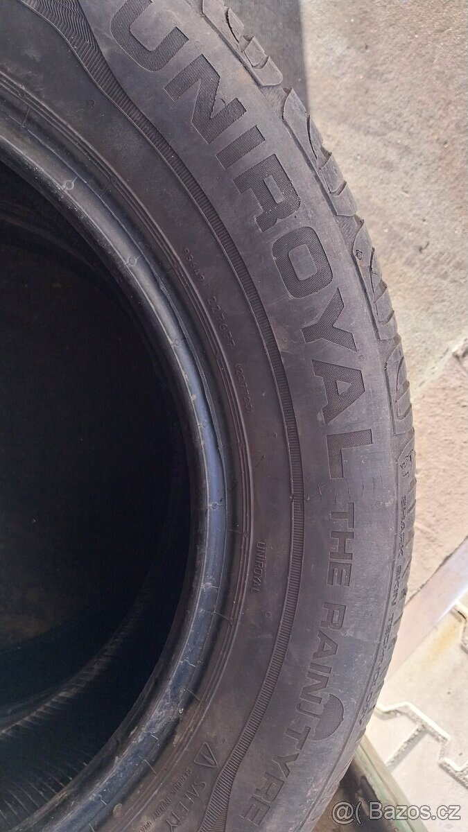 Prodám 2 x letní pneu Uniroyal 205/60/16 - 6