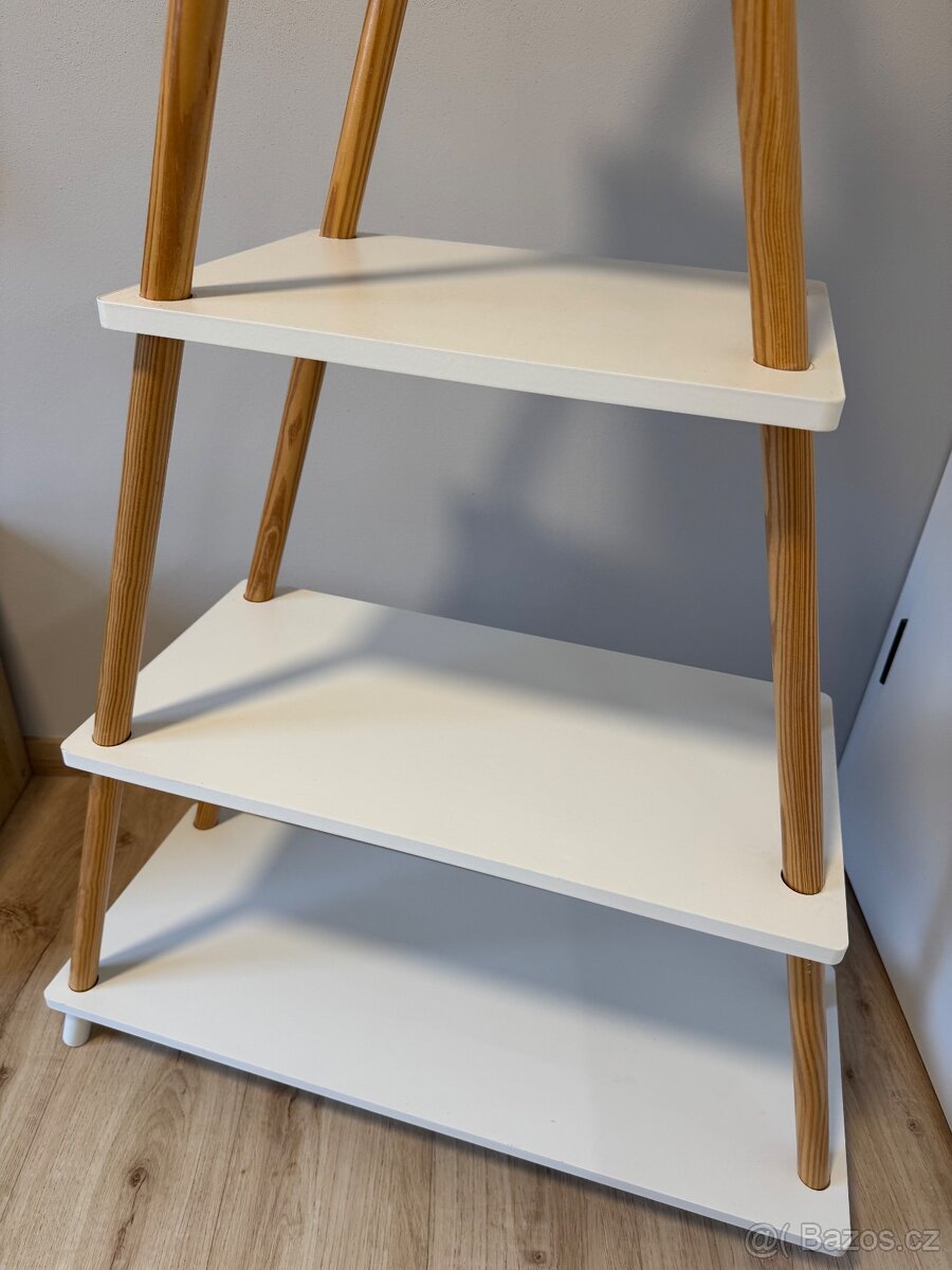 Policovy regal teepee - 6