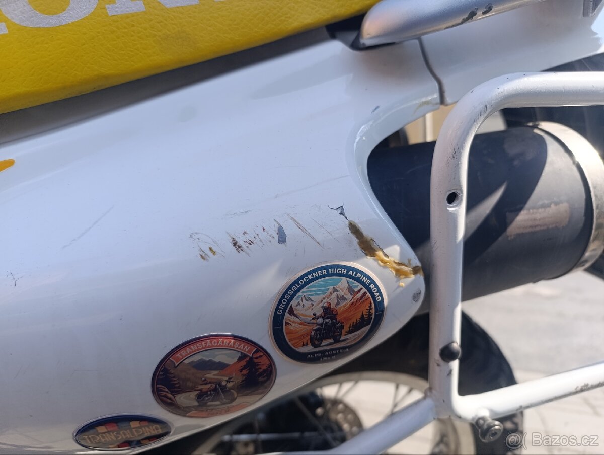 Honda NX650 Dominator - 6