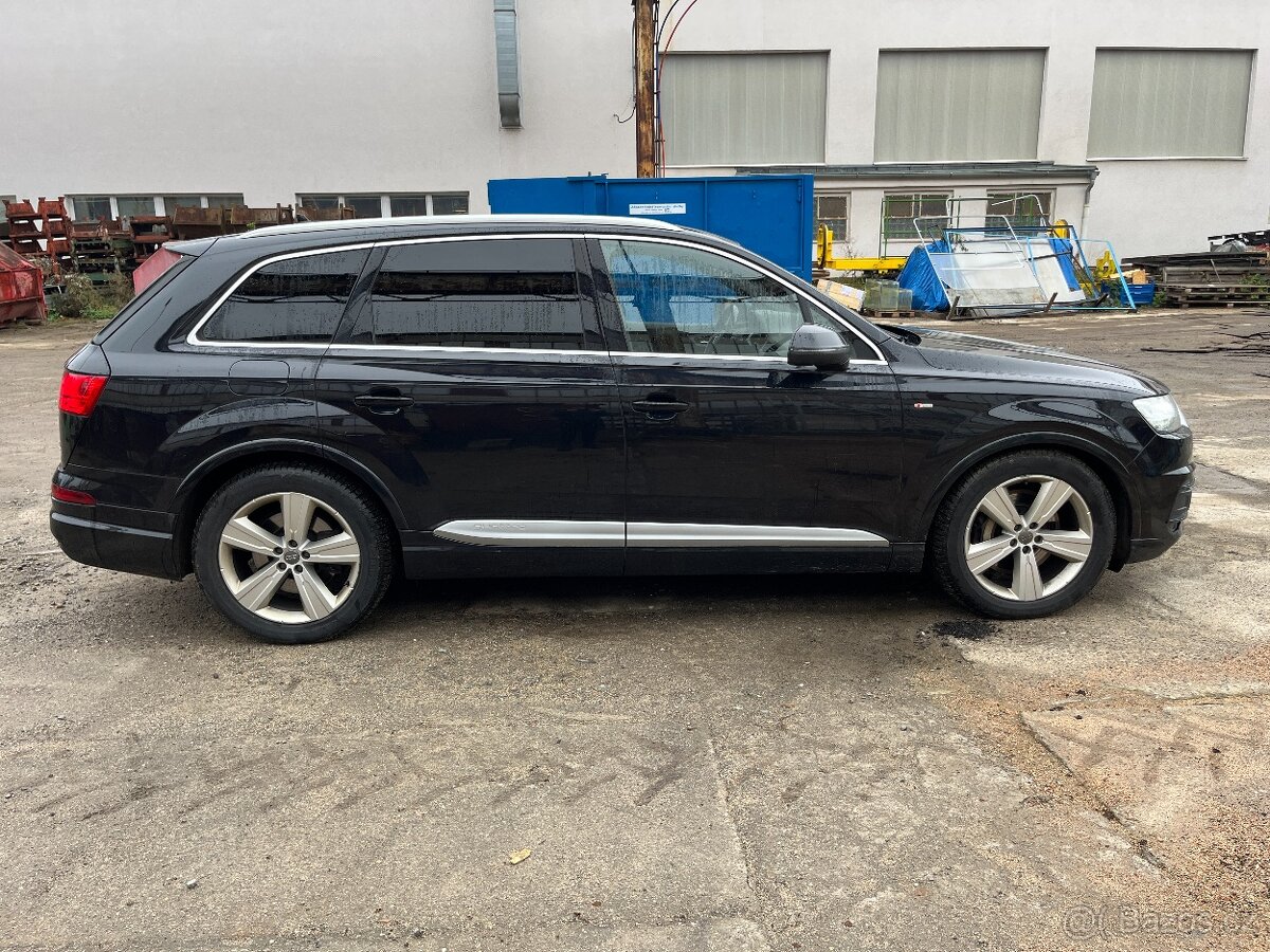 Audi Q7 3.0tdi 200kw 1.majitel nové v Čr max.možná výbava - 6