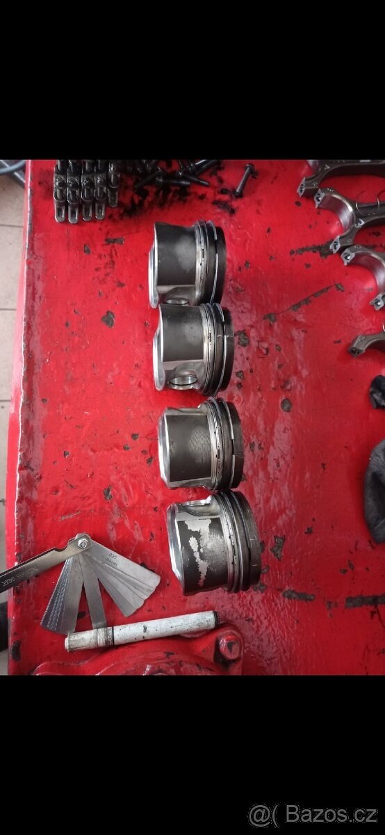 BMW N47D20a motor po servisu - 6