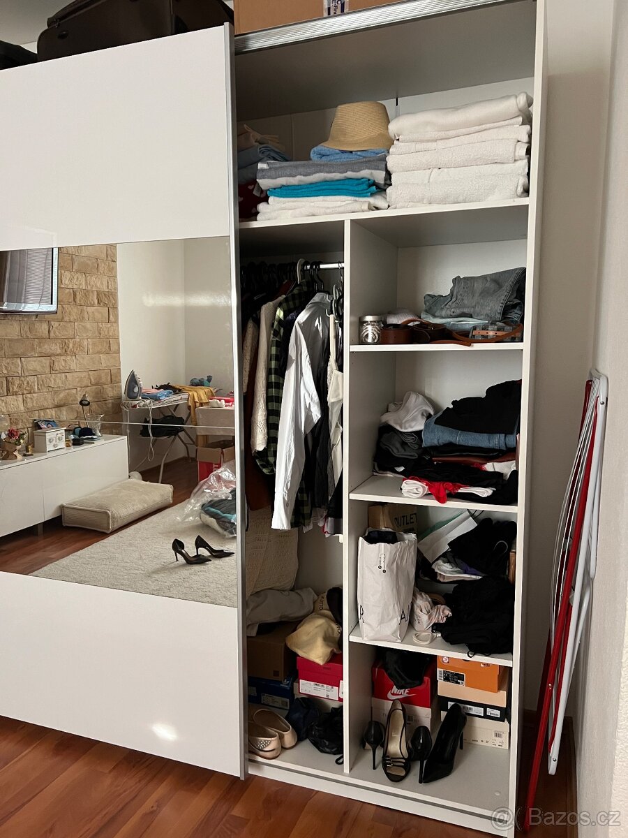 Šatní skříň - 6