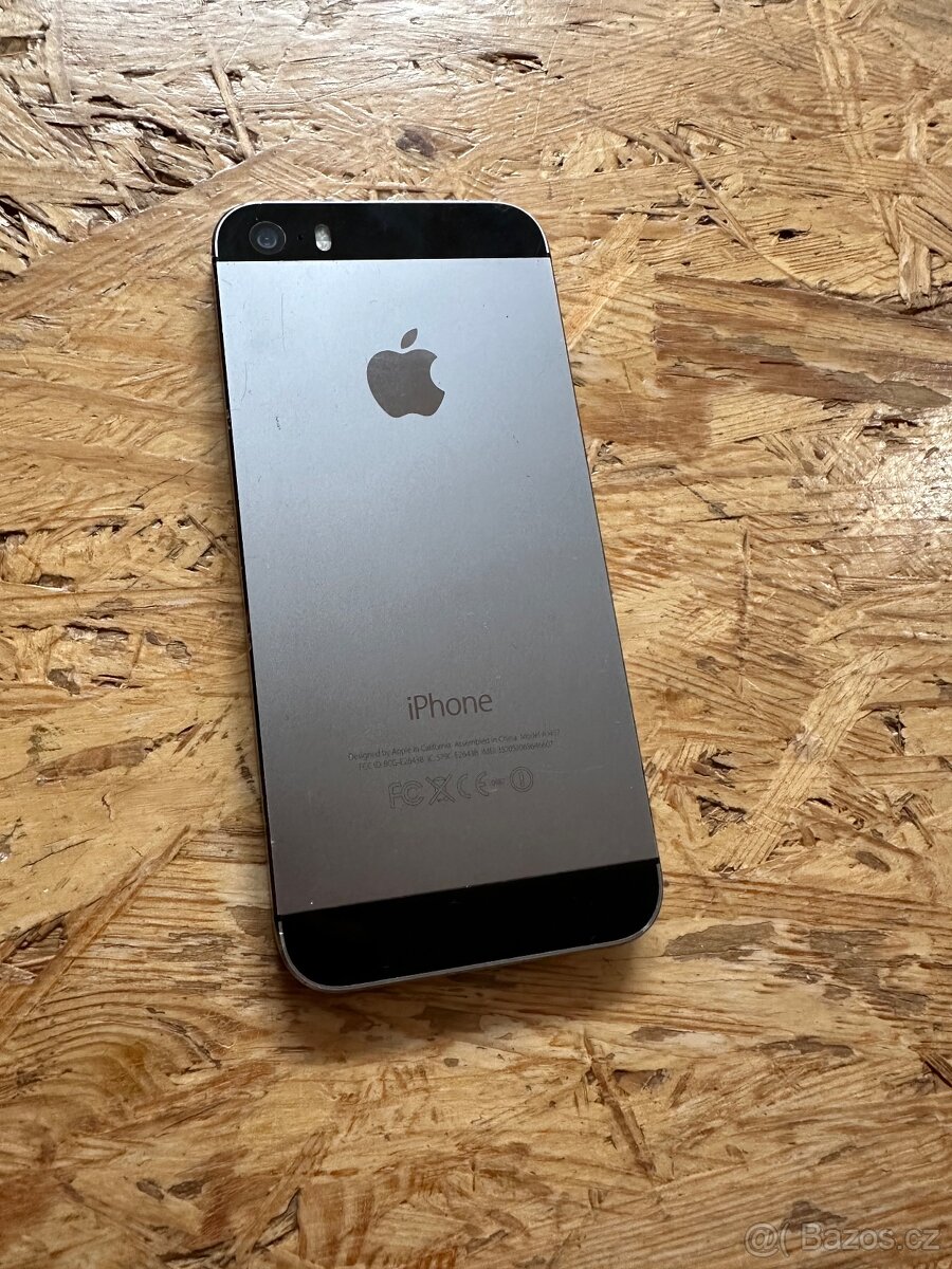 Apple iPhone 5s 16GB Černý iOS10 - 6