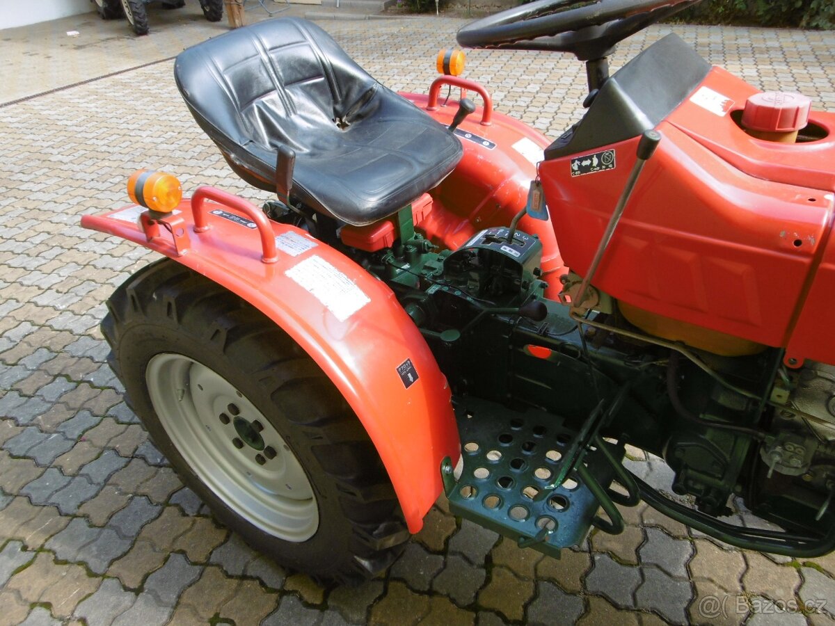 Malotraktor YANMAR YM1510S - 6