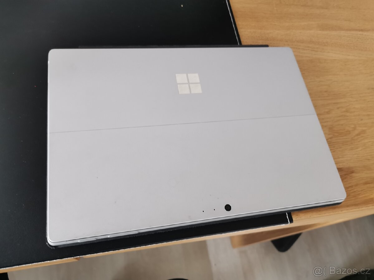 Surface Pro 5 i7 500GB16GB - 6