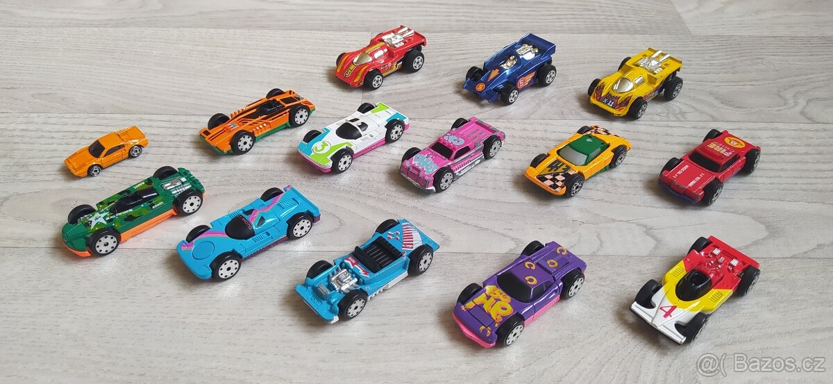 autíčka - angličáky Hot Wheels - 6