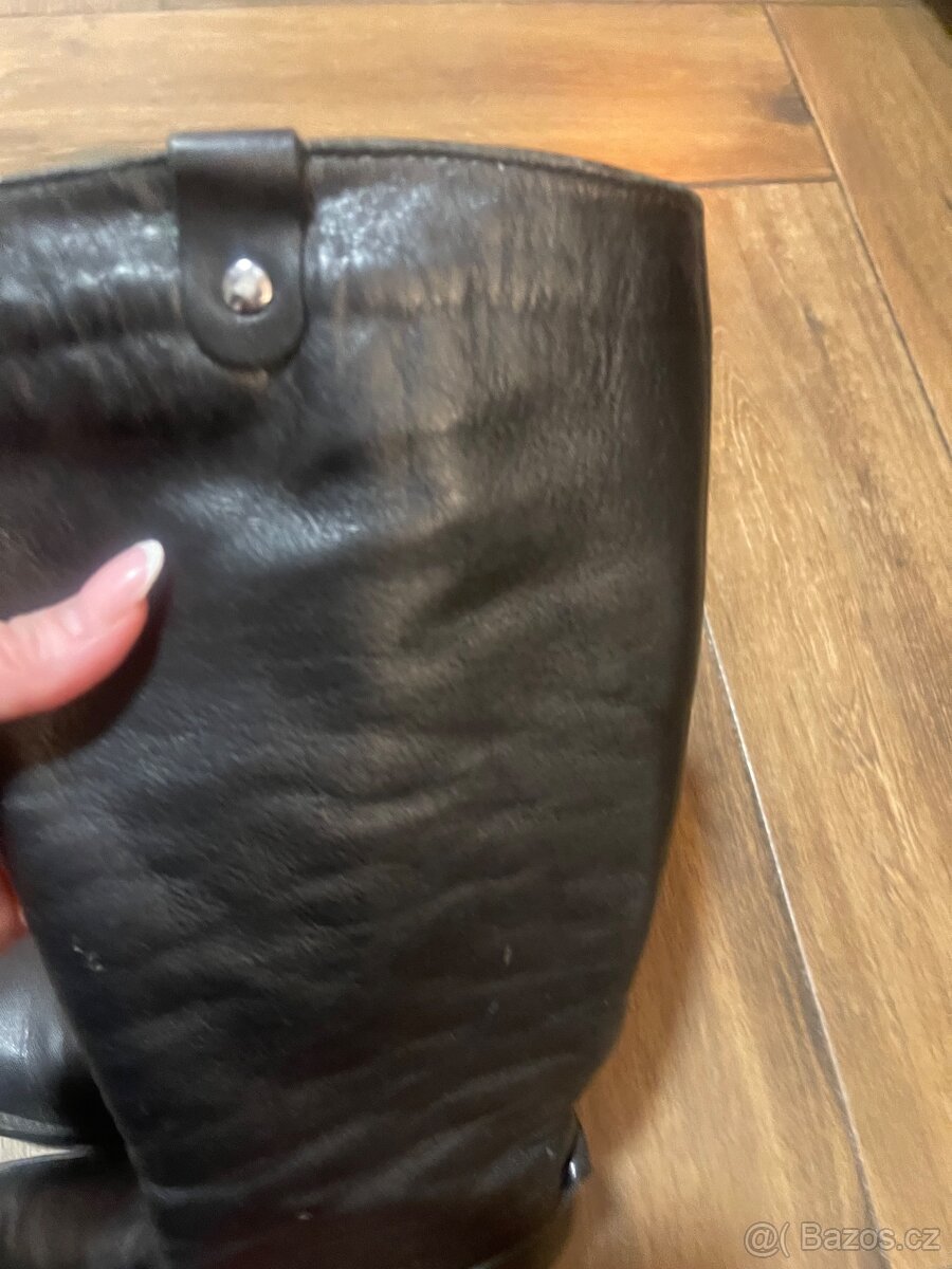 Kožený set( kozačky, sukně, kabelka) - 6