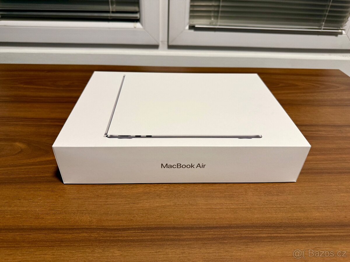 MacBook Air M3 16/256GB Space Gray - 6