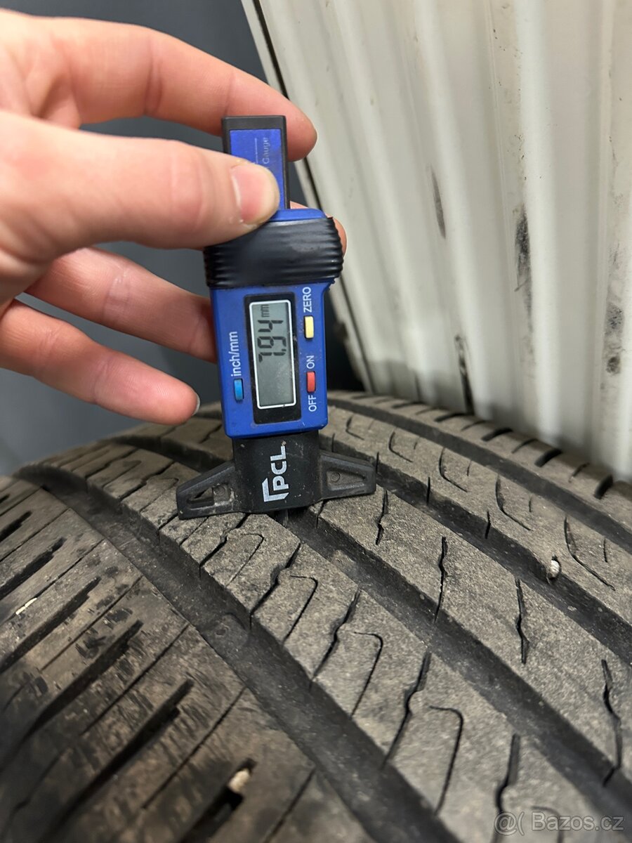 Pneumatiky 235/55R17 - 6