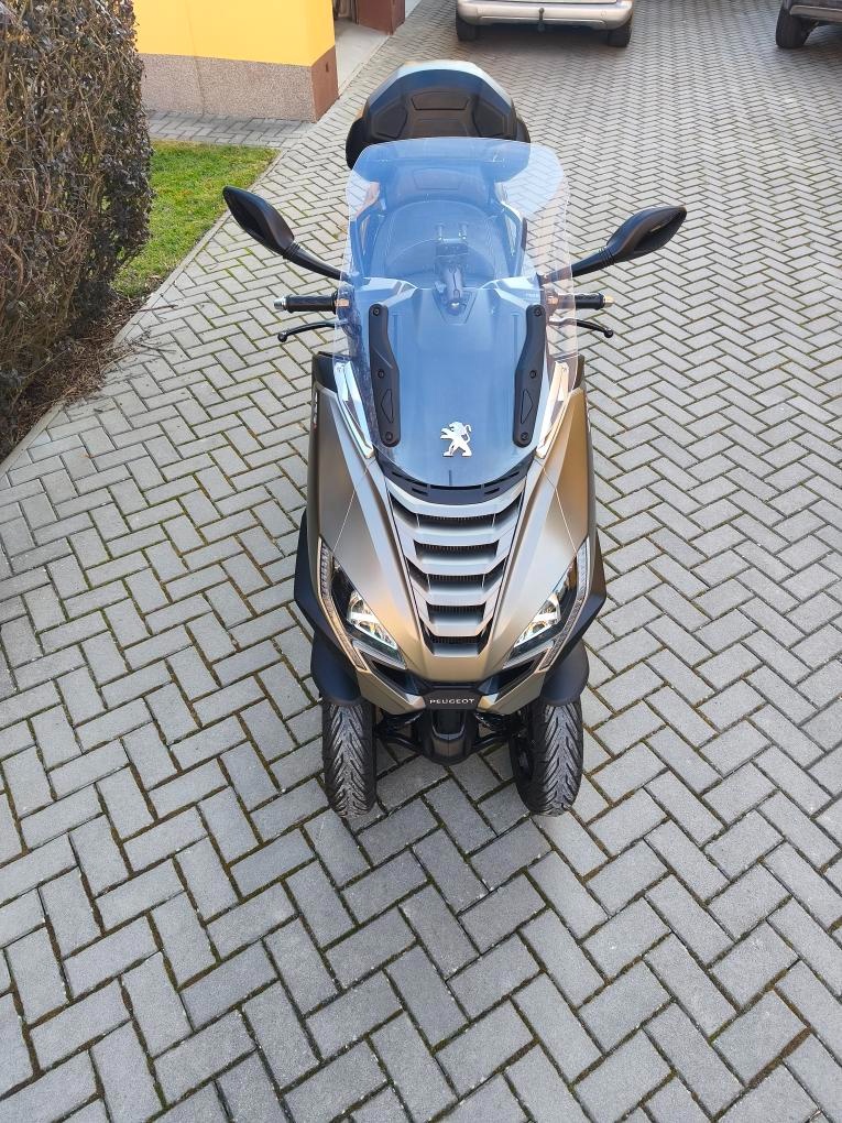 Peugeot Metropolis - 6